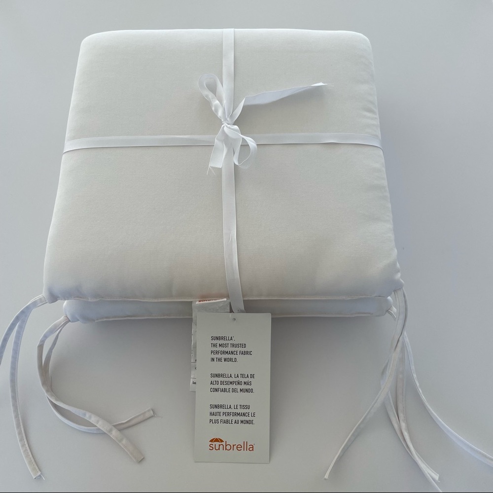 NWOT  Set of 2 Sunbrella Outdoor Square Seat Cushions